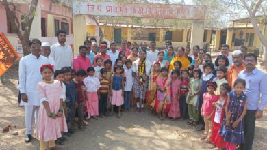 Photo of सहायक सहकार अधिकारीपदी निवडीबद्दल राणी सूर्यवंशी यांचा सत्कार