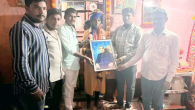 Photo of परिस्थिशी झुंज देत सुषमा झाली पोलिस