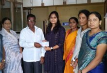 Photo of अपघातात मृत्युमुखी पडलेल्या कुटुंबाला ज्ञानज्योती महिला पतसंस्थेकडू एक लाखाचे अर्थसहाय्य